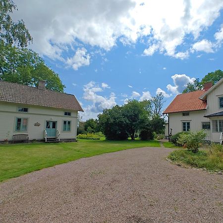 Lilla Backen Villa Hjo Exterior photo