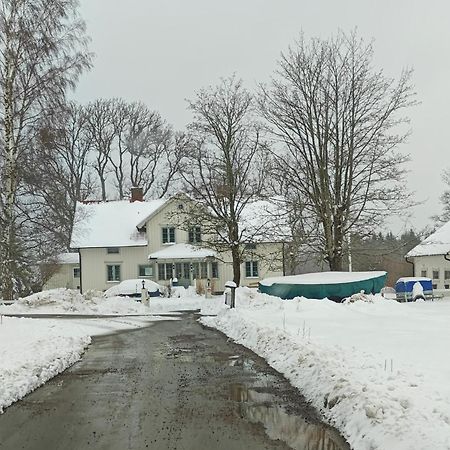 Lilla Backen Villa Hjo Exterior photo